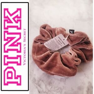 Victoria's Secret Velvet Scrunchie in Soft Brown